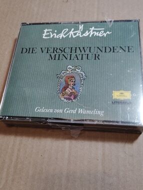 Universal Green CD Audiobook - Erich Kästner: Die verschwundene Miniatur